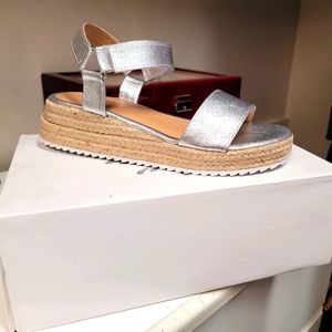 Olivia Miller Sandals